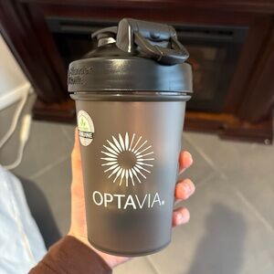 NWT OPTAvia Blender Shaker Bottle